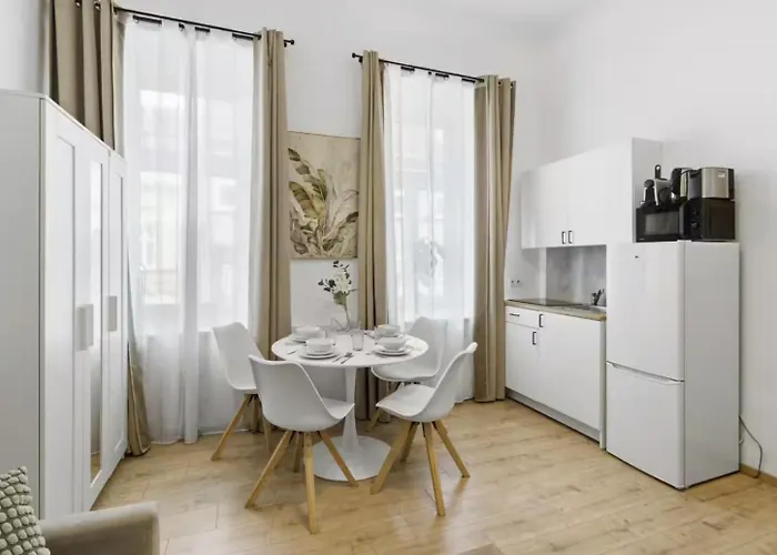 Chic - Next To Schoenbrunn And Metro U4 Viena